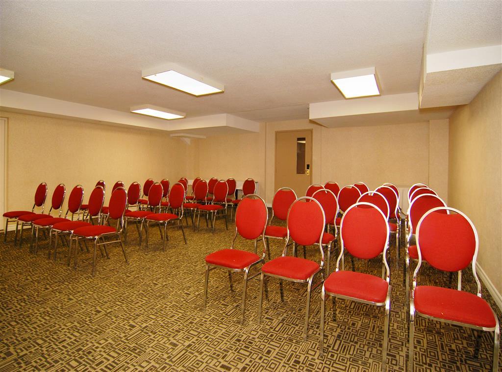 Quality Inn & Suites Брамптон Удобства фото